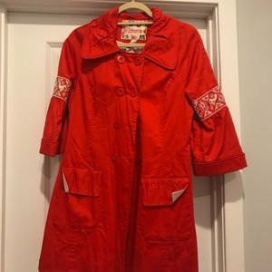 Red trench coat with 3/4 embroidered sleeves
